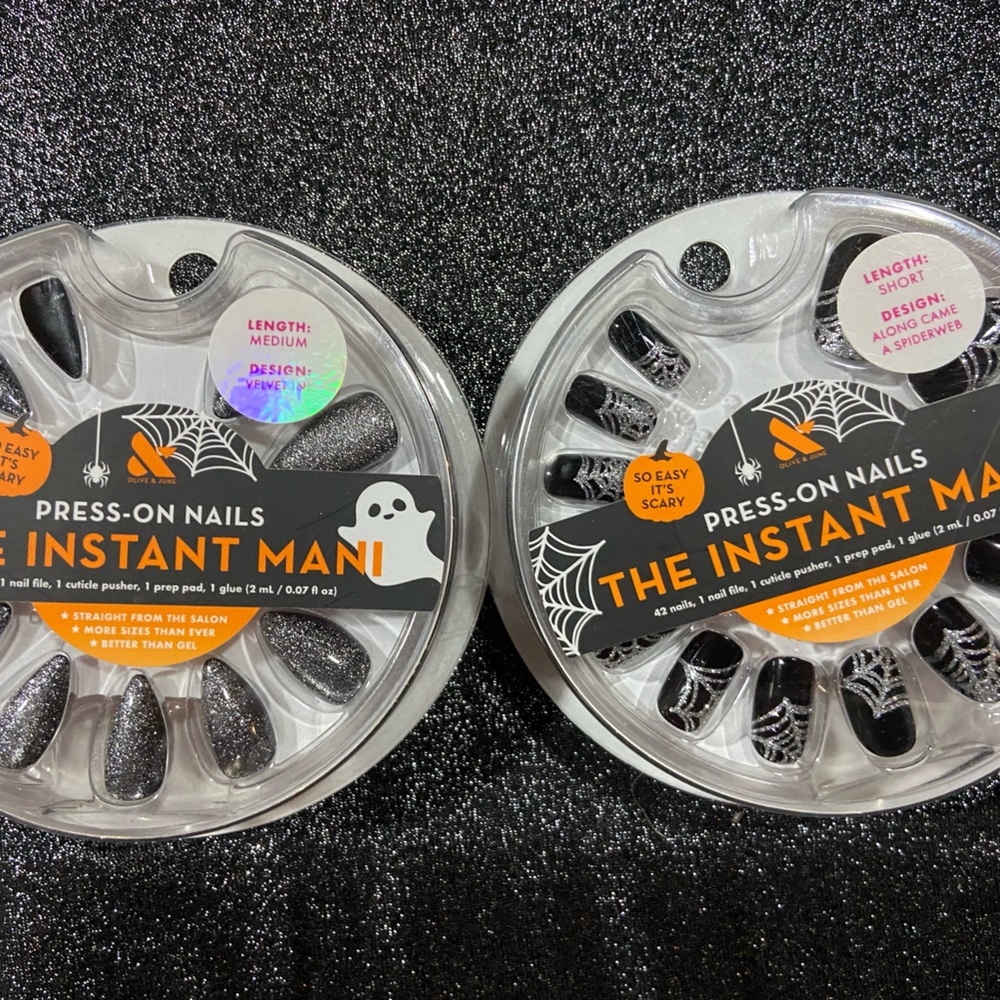 Halloween ollive and June Black Press-On Nails - The Instant Mani